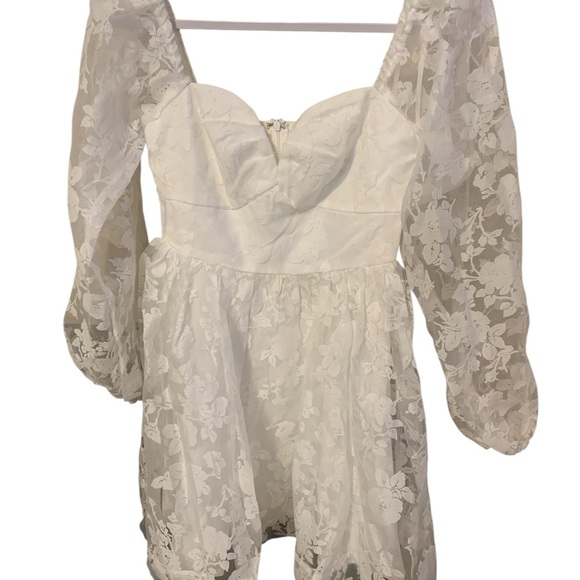 Lulu's Elegant White Dress - Picture 4 of 5